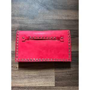 URBAN EXPRESSIONS Clutch